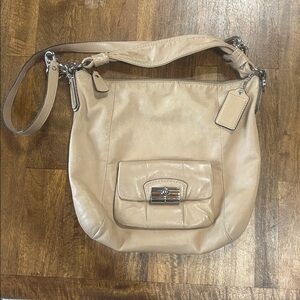 COACH Kristin Leather Crossbody
Beige Convertible Shoulder Bag